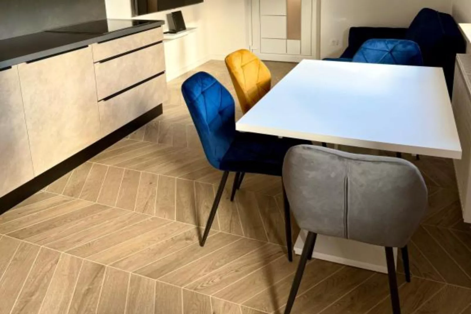 Two-Bedroom Apartment With Terrace-Ambiente