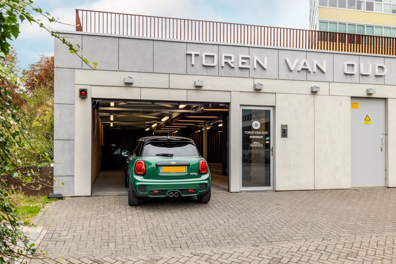 Toren van Oud 4-Facilities