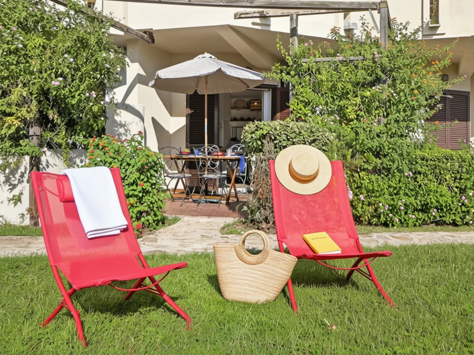 Iris 5, Terza Spiaggia-Outside