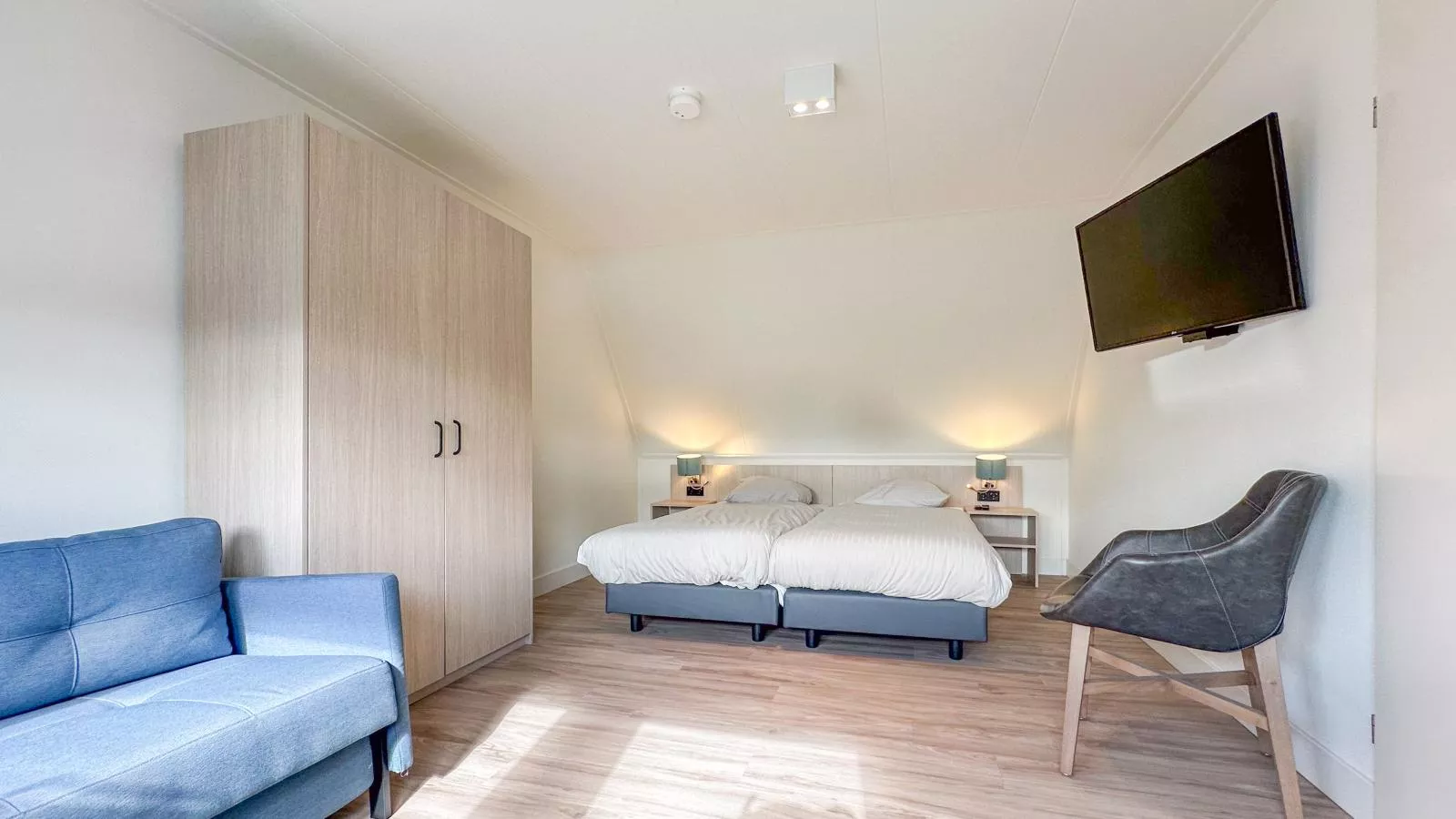 Coast and Calm 63-Bedroom