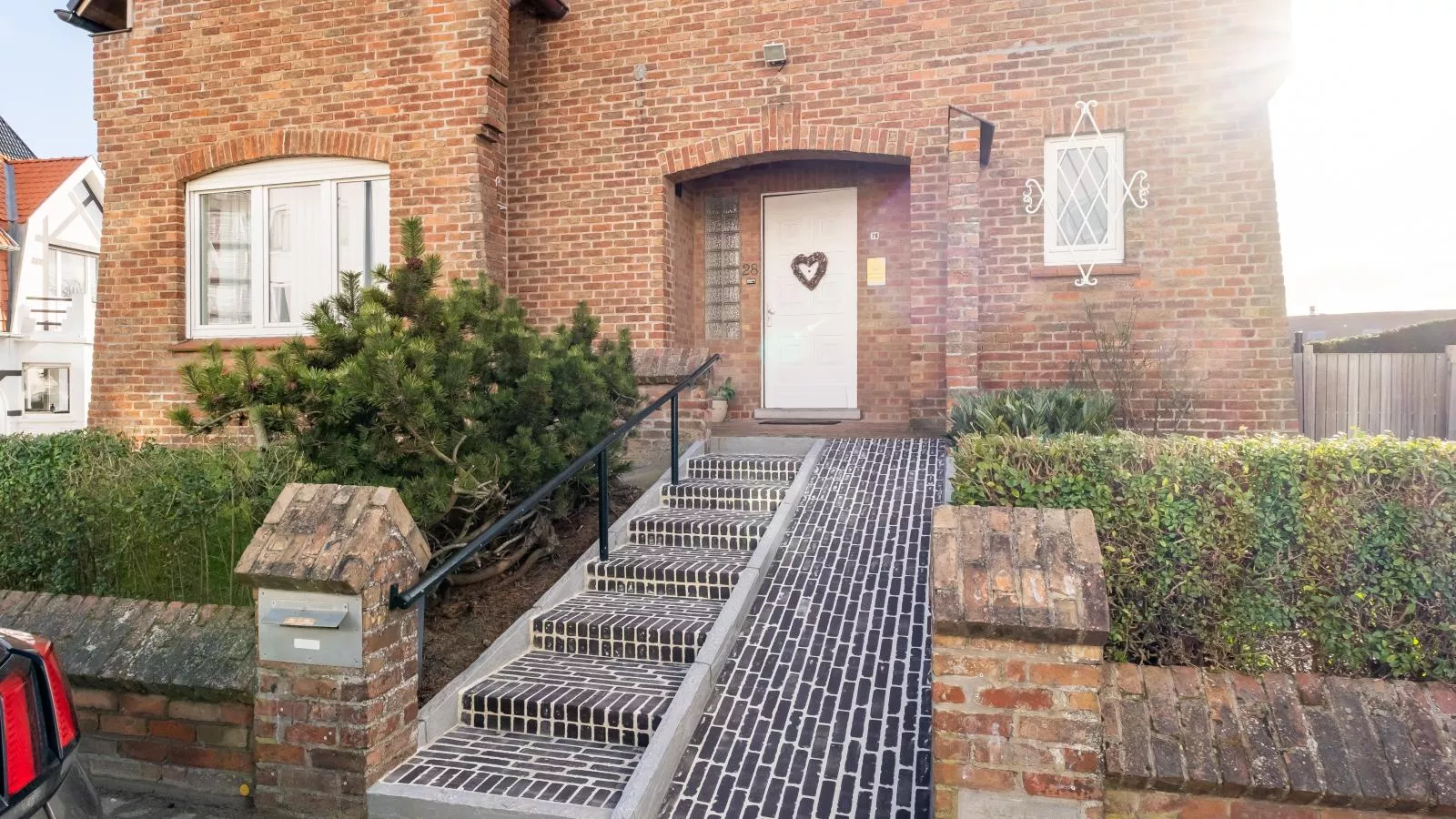 Porpoises-Exterior in summer