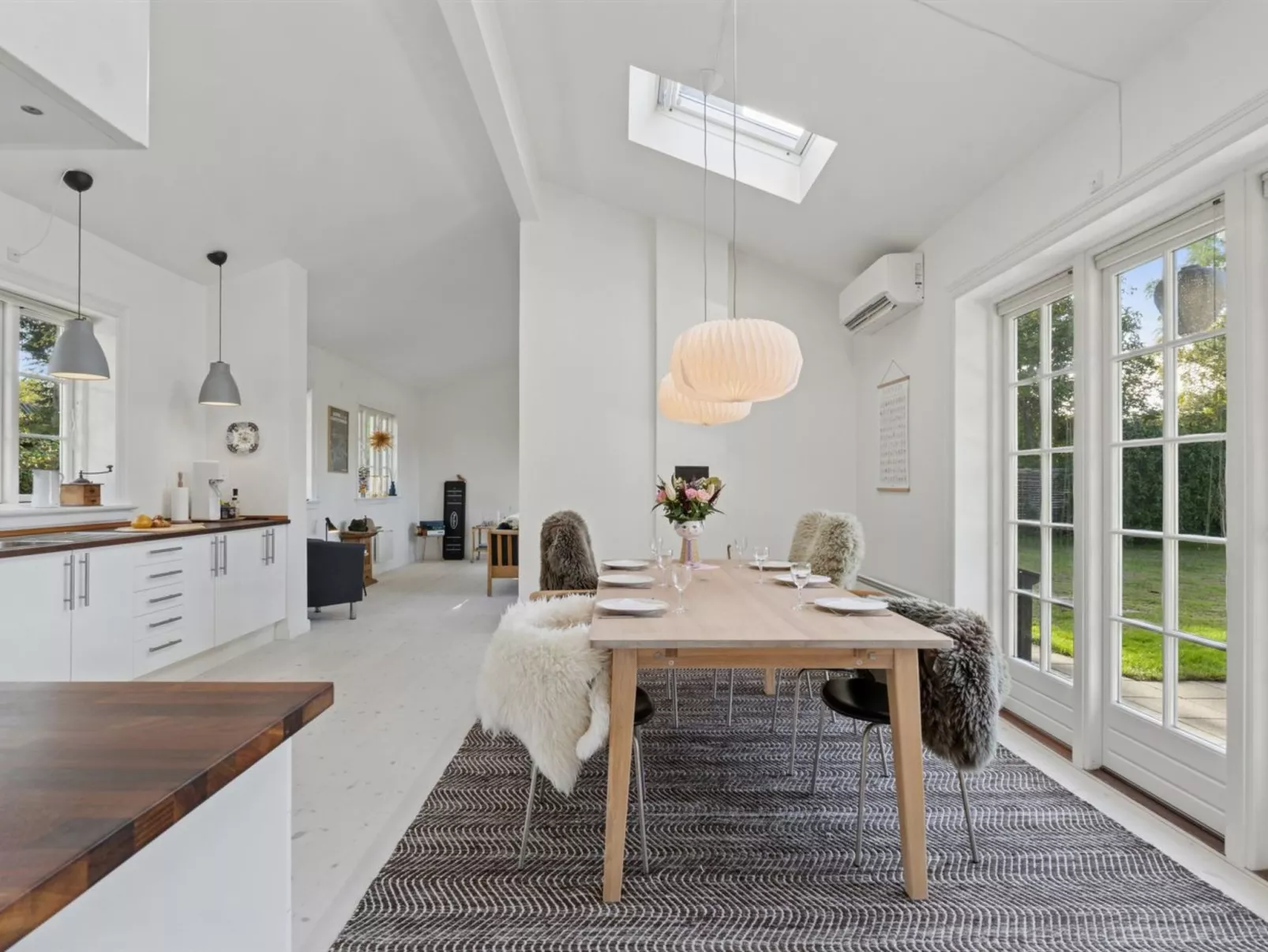 "Domi" - 1.3km from the sea-Dedans