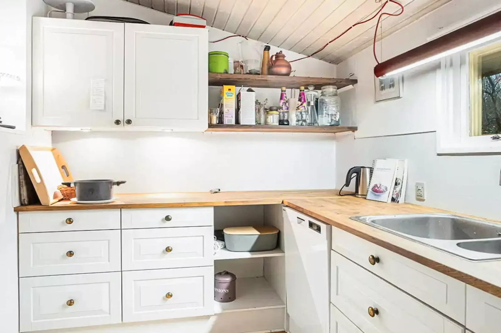 5 star holiday home in Dronningmølle-Indoor