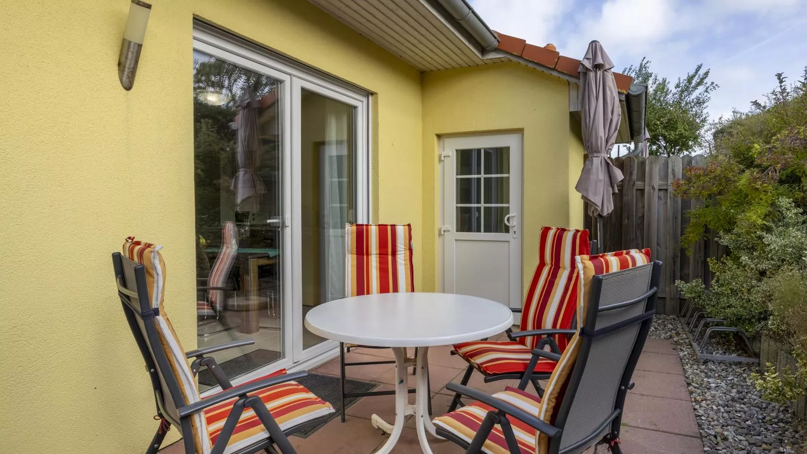 Windflüchter rechts-Terrasse/Balkon