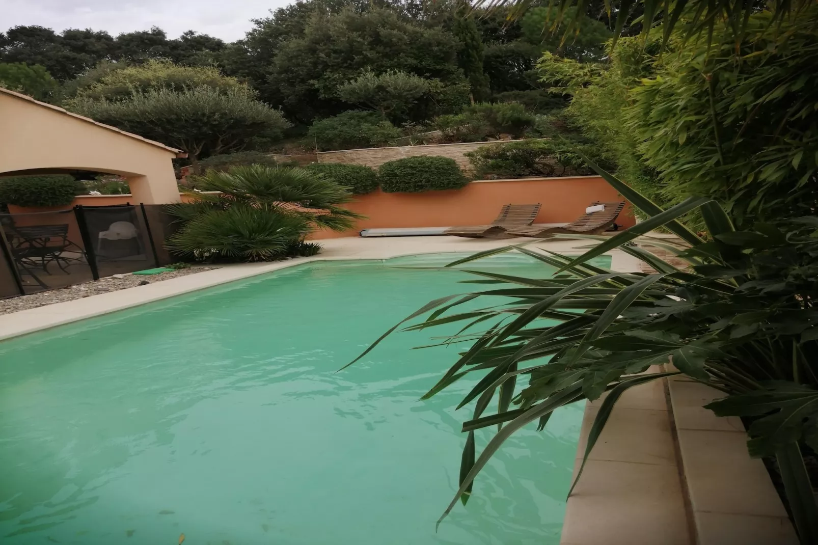Belle maison de vacances avec piscine privée-Piscine