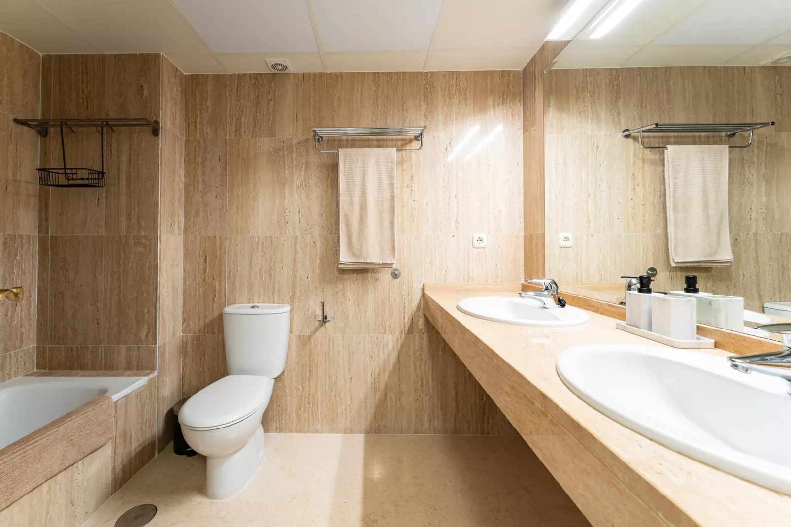 CT 375 - Faro's Cozy Dream in Elviria - Marbella-Badezimmer