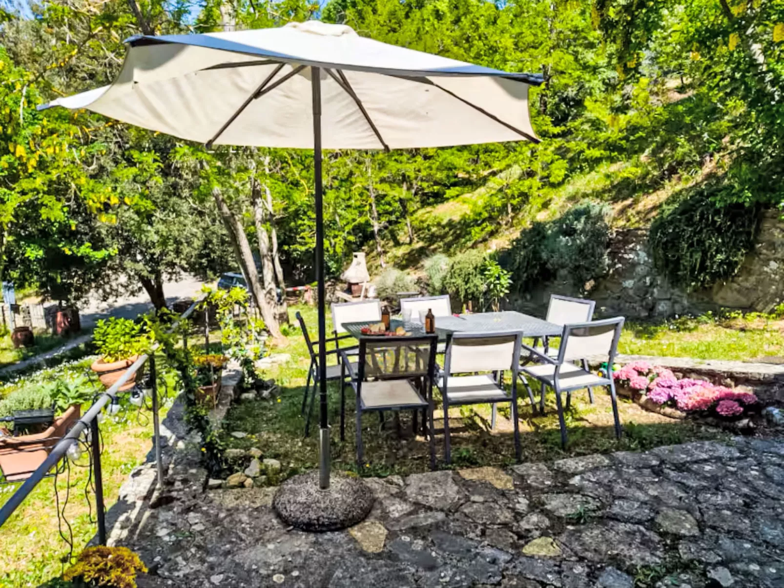 Il Frassino del Borgo di Ghiora-Outside