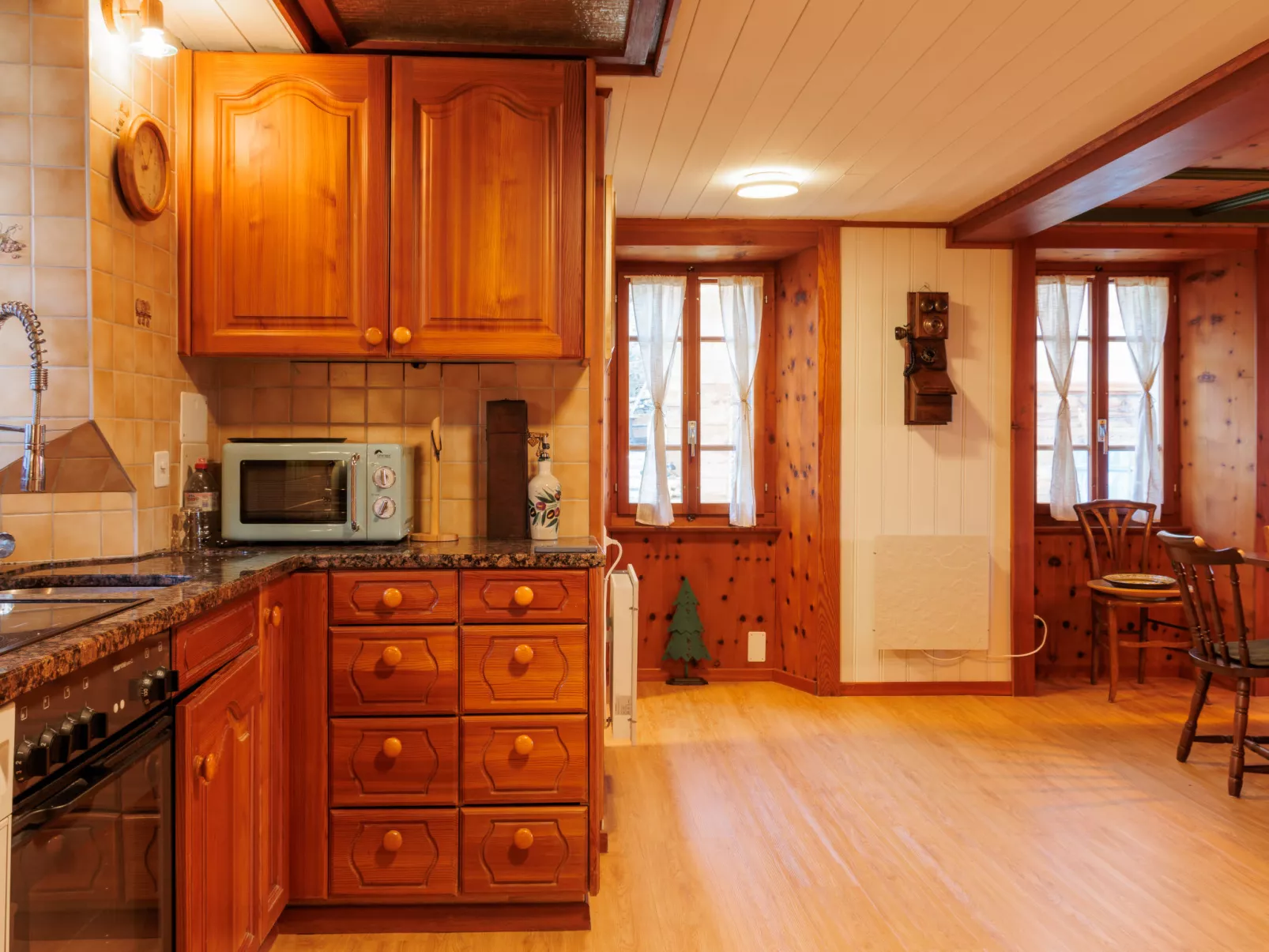 Les Agettes 1865-Inside