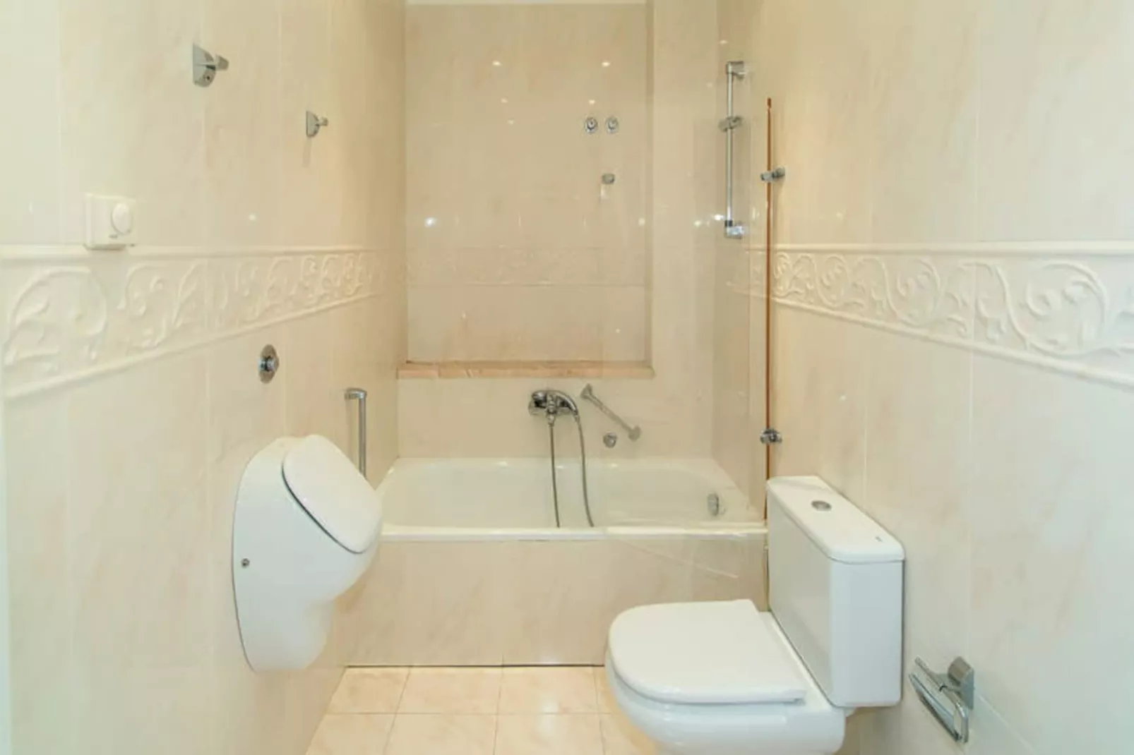 Maison à Roses-Nicht zugeordnet