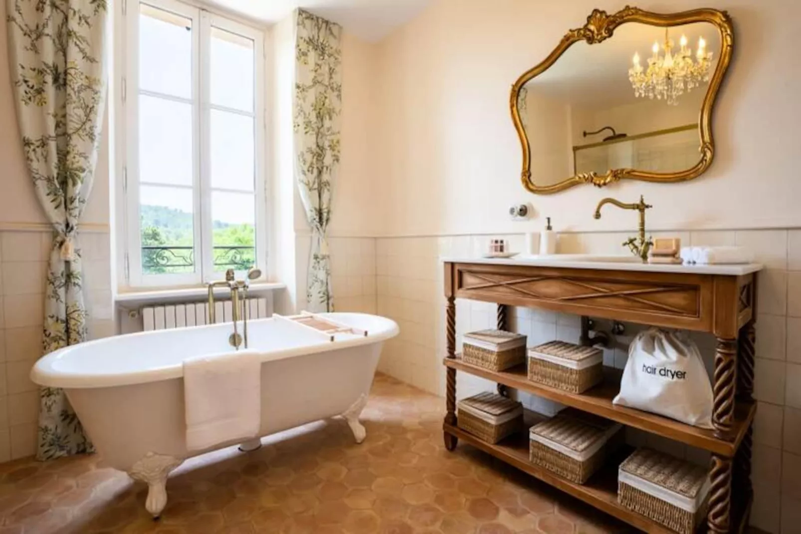 Domaine De La Rose Comtesse &ndash; L&rsquo;art Du Luxe Intimiste En Provence-Untagged