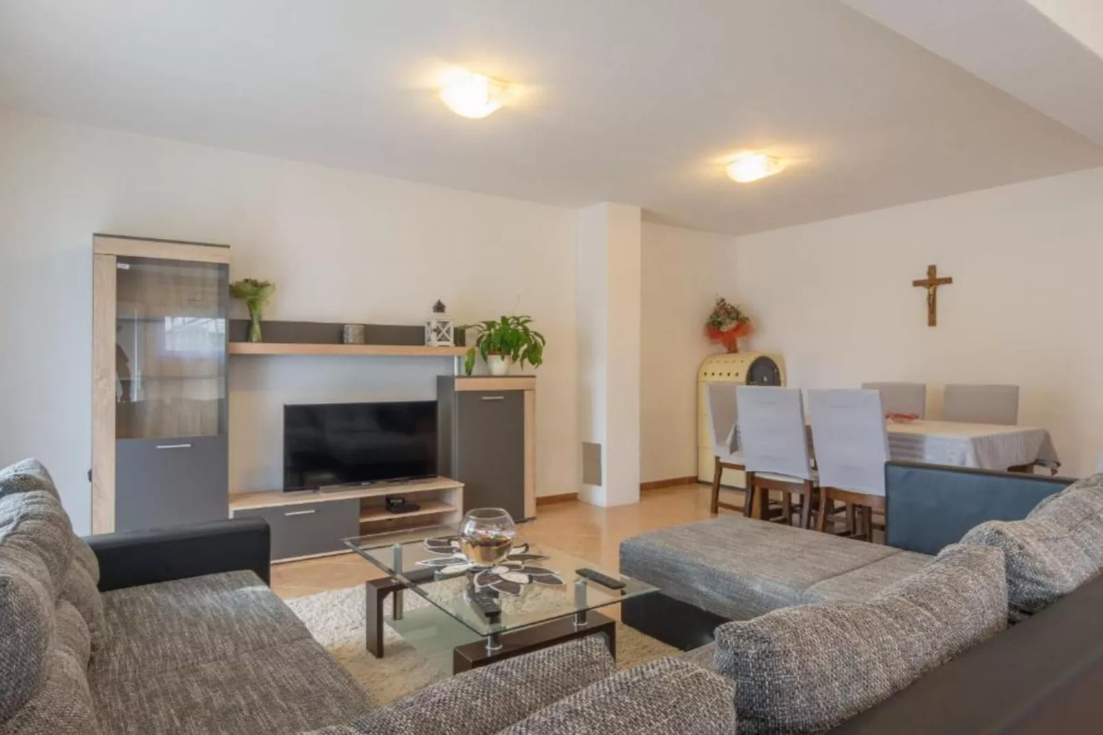 Holiday House BALEN with Swimming Pool - Six Bedroom Holiday House With Pool-Im Freien