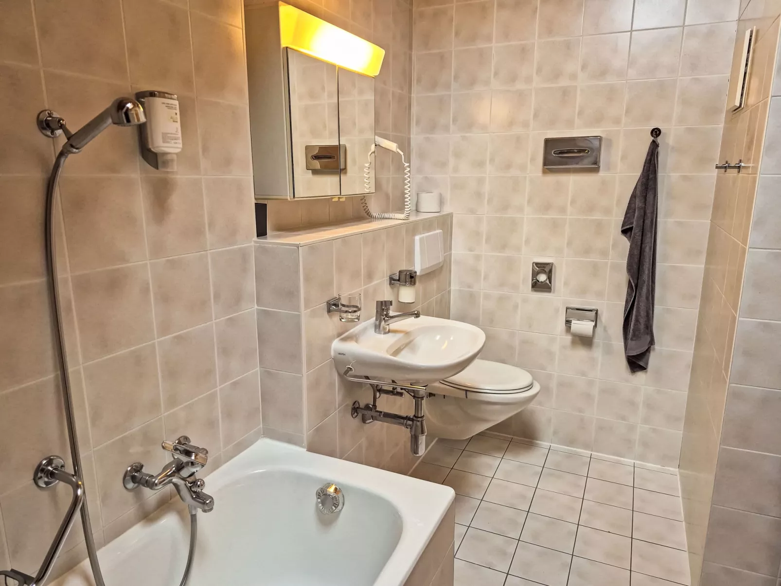 Les Thermalies 202-Inside