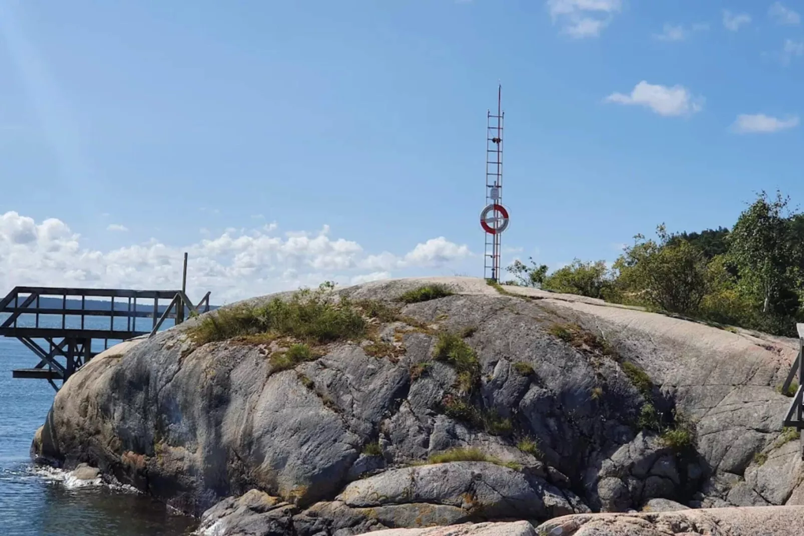 Magical Seaside Retreat on Tjorn-By Traum-Water view