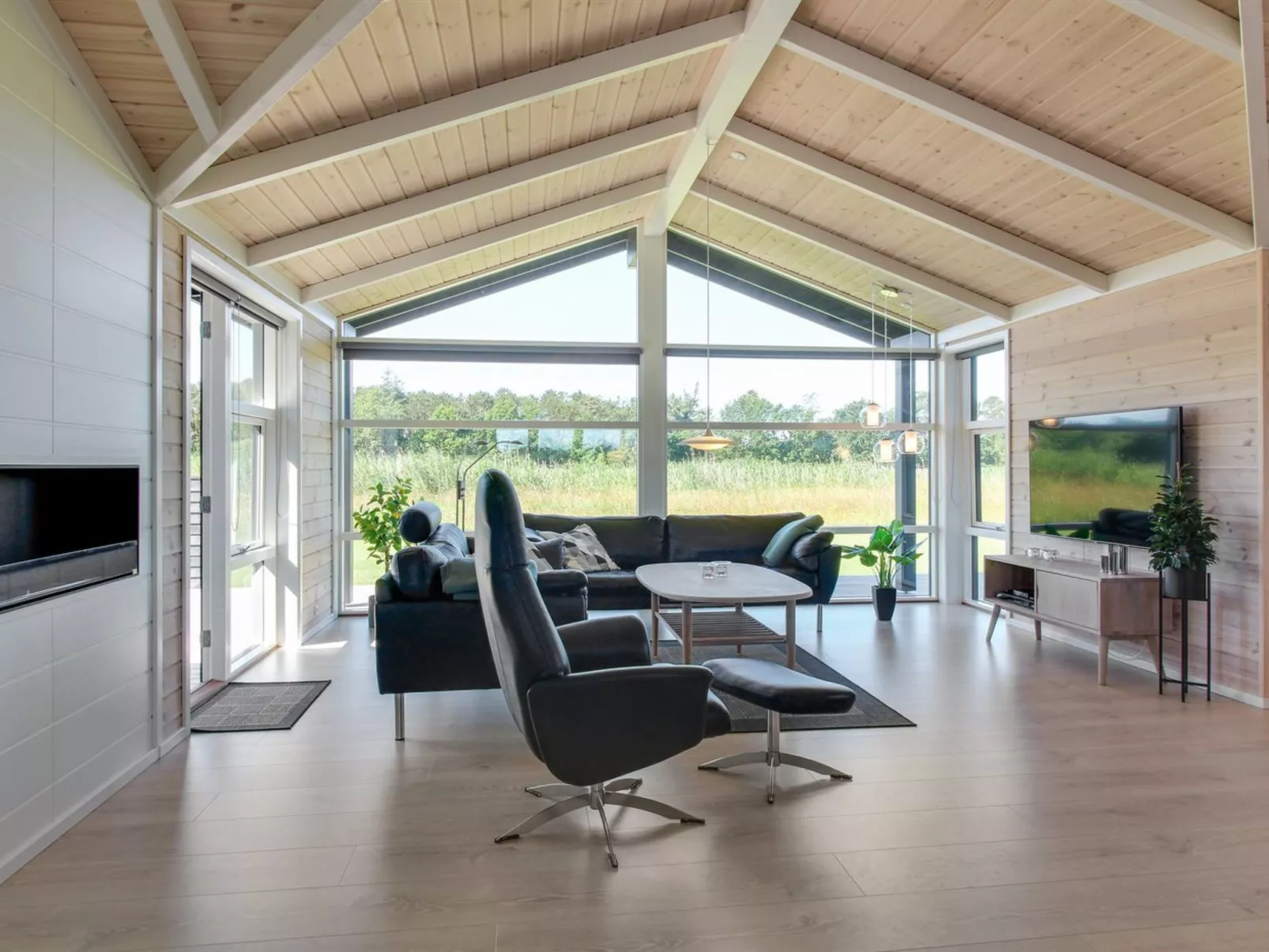 "Ariadne" - 900m from the sea-Dedans