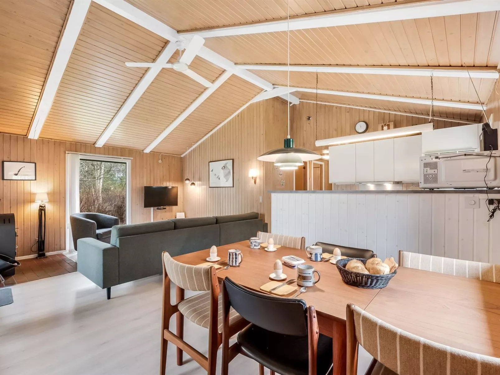 "Fredger" - 1.8km from the sea-Dedans