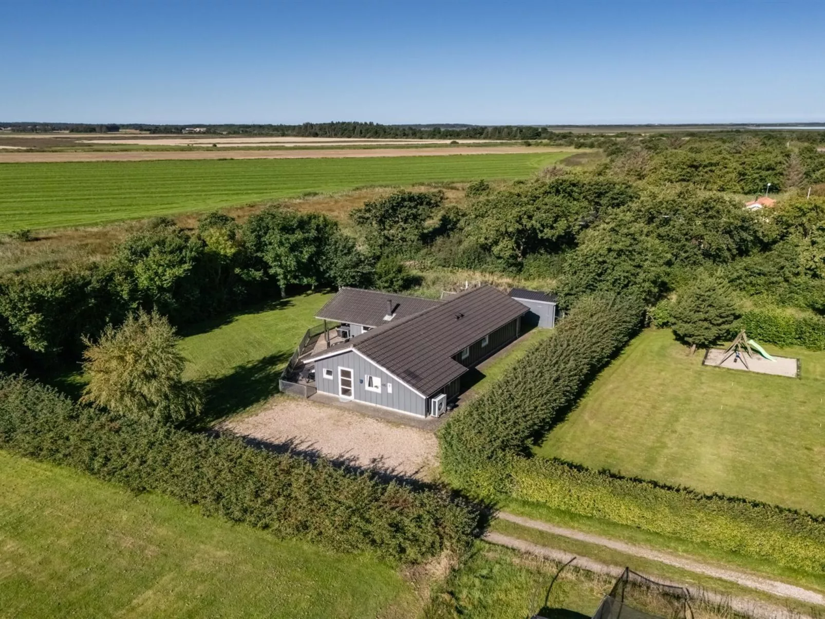 "Findus" - 1.2km to the fjord-Outside