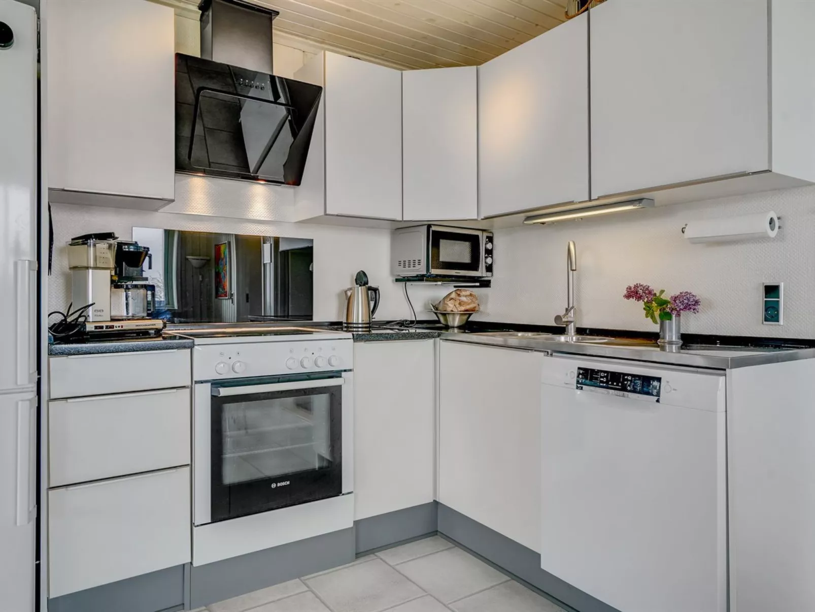 "Anastacia" - 75m from the sea-Inside