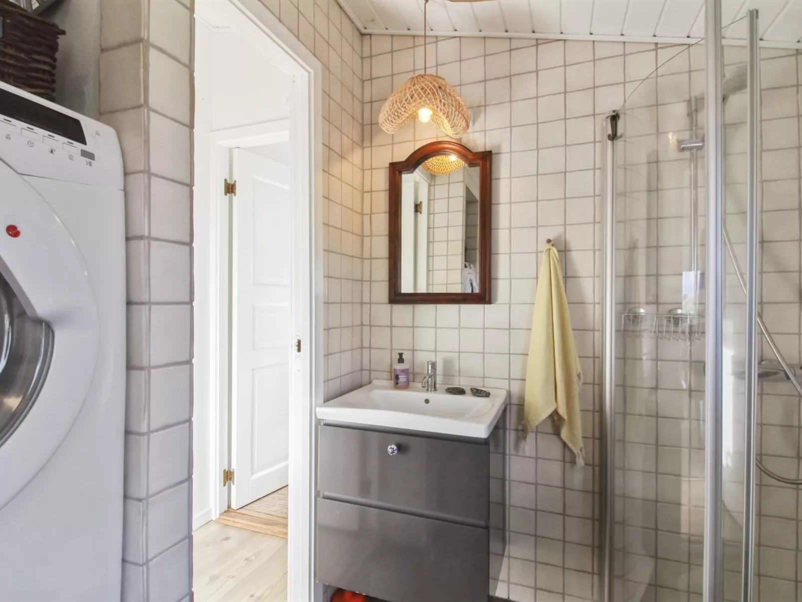 "Anissa" - 100m from the sea-Inside