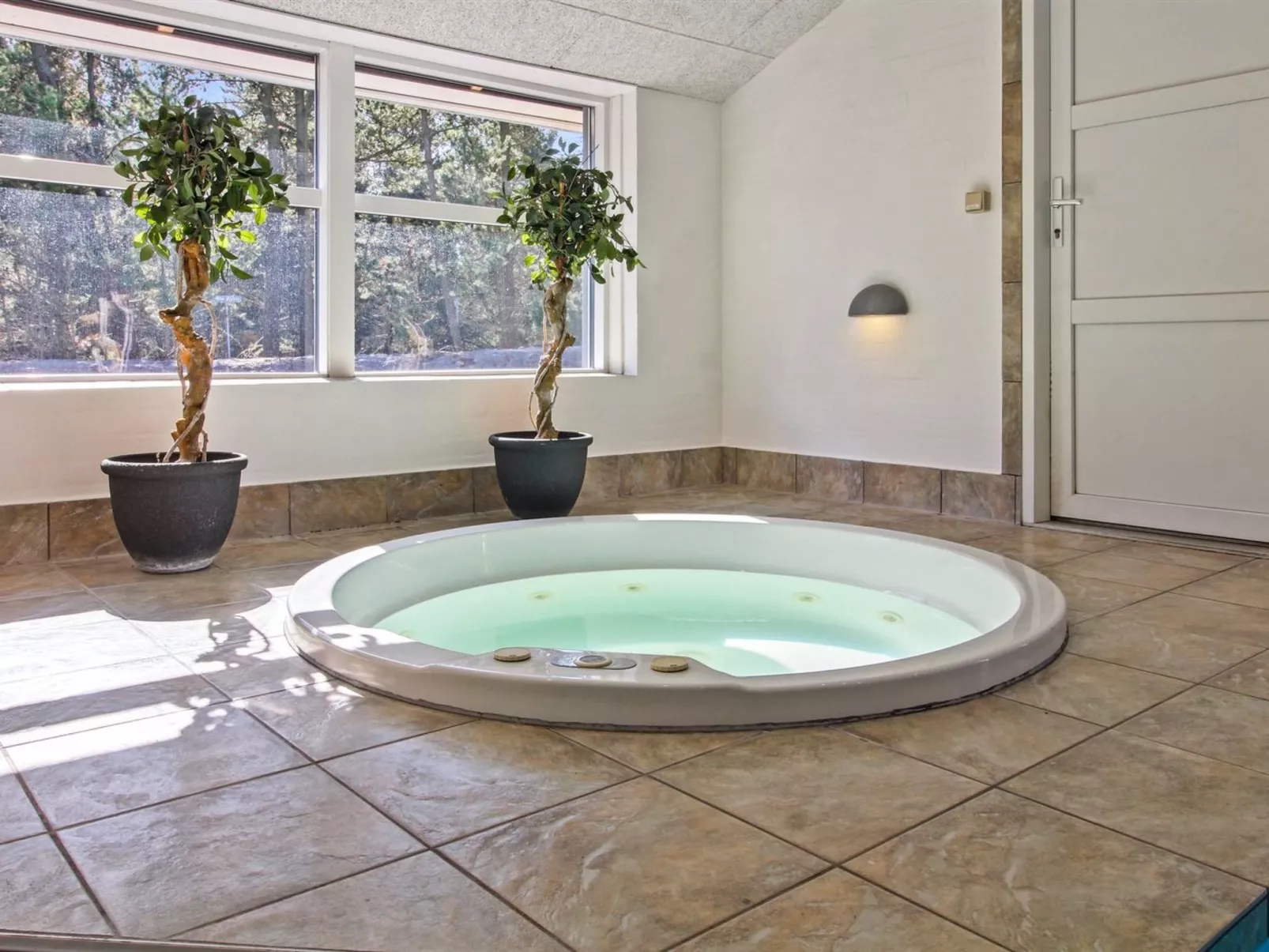 "Nael" - 1.6km from the sea-Drinnen