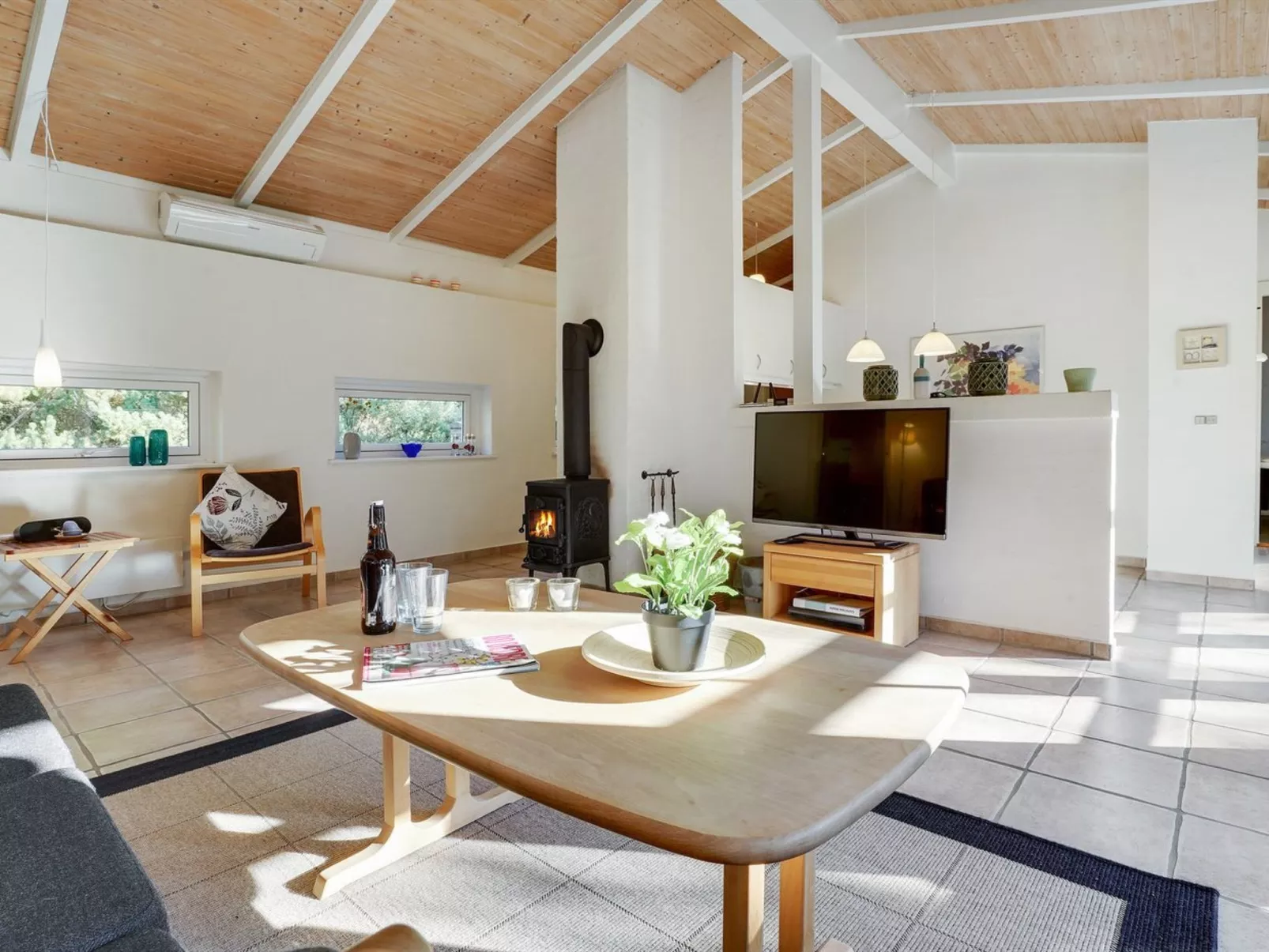 "Reinbald" - 1km from the sea-Inside