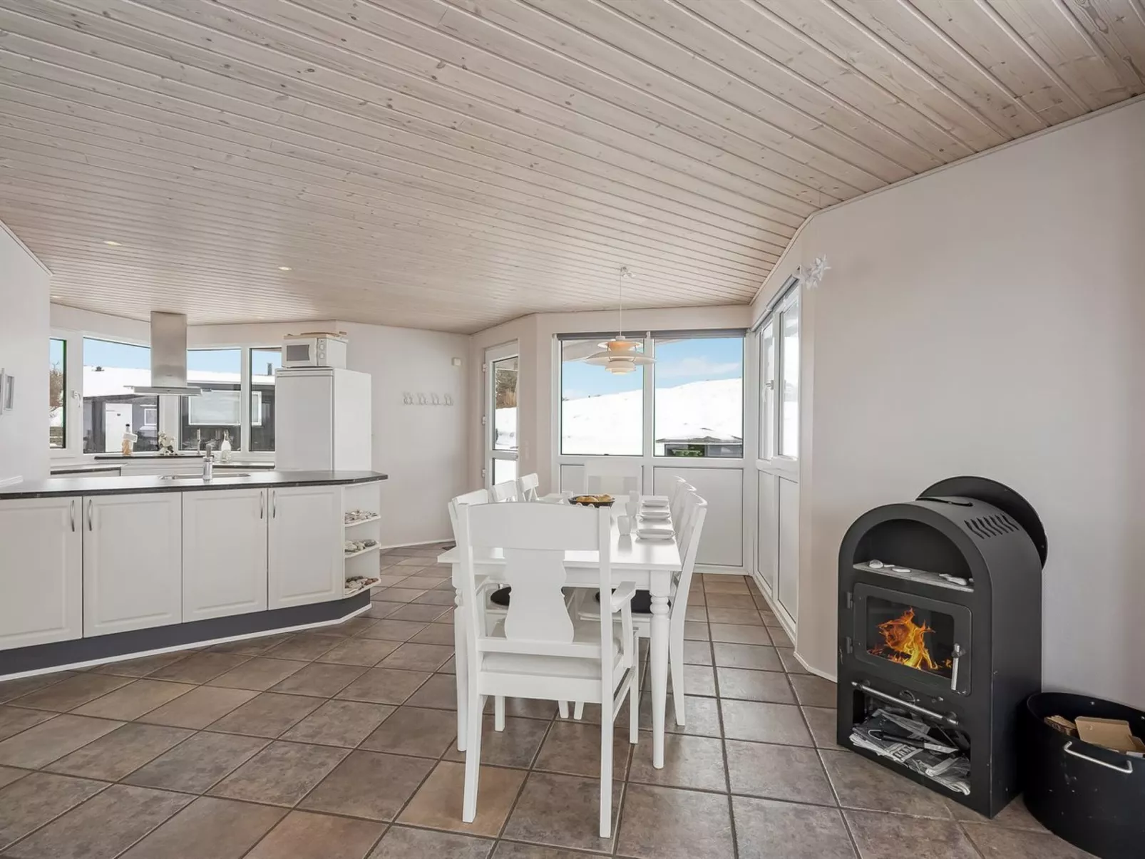 "Ginny" - 300m to the fjord-Inside