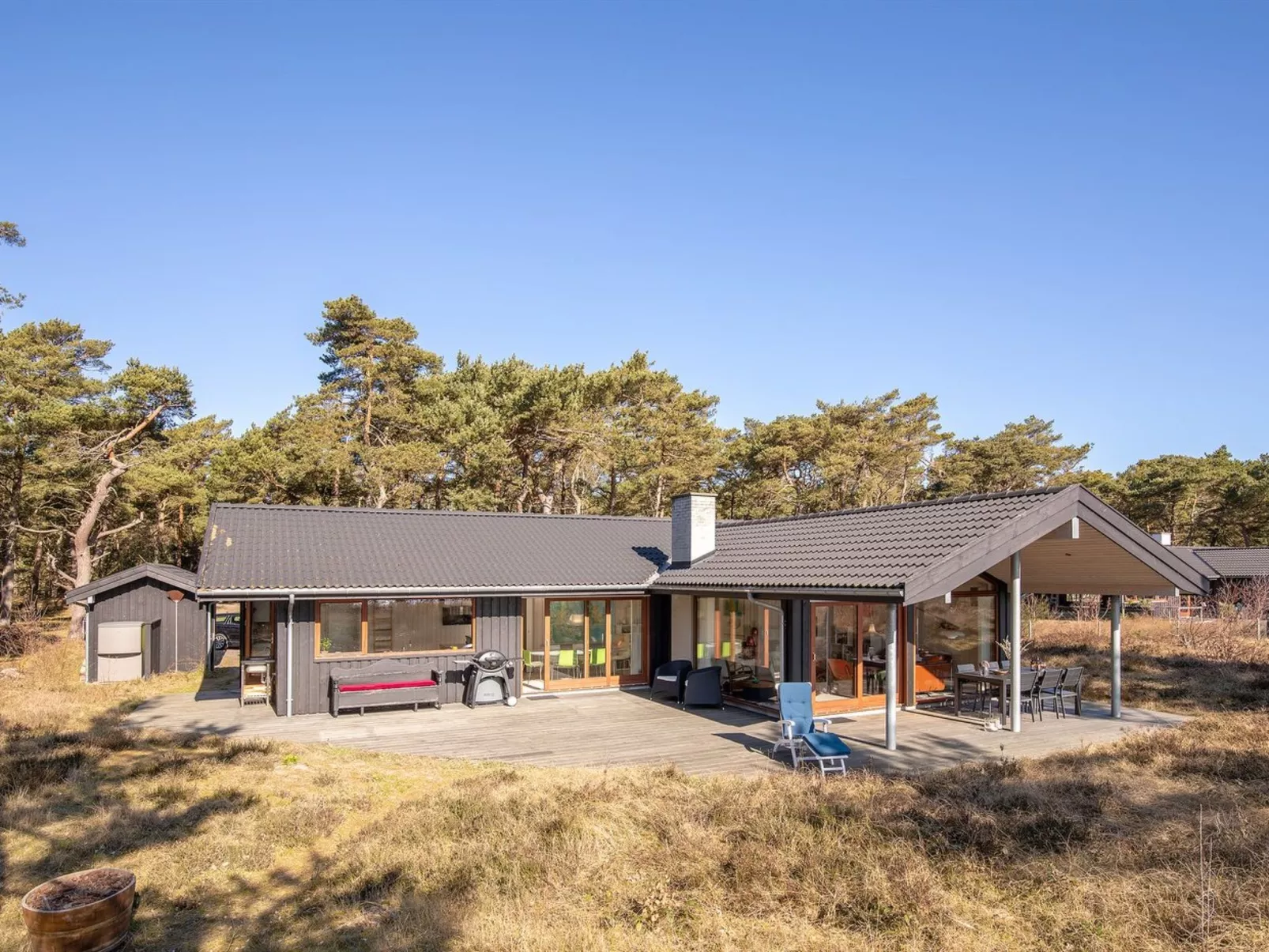 "Unto" - 25m from the sea-Draußen