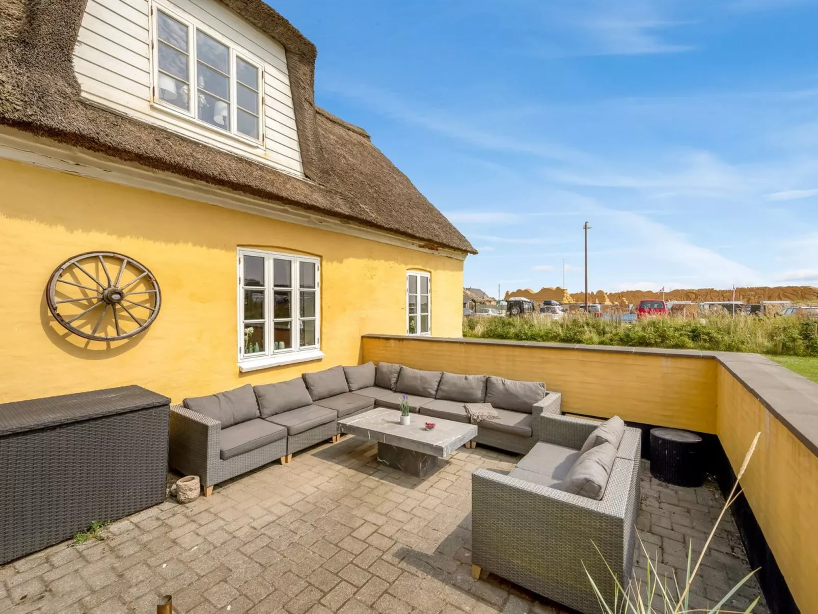 "Urte" -  from the sea-Outside