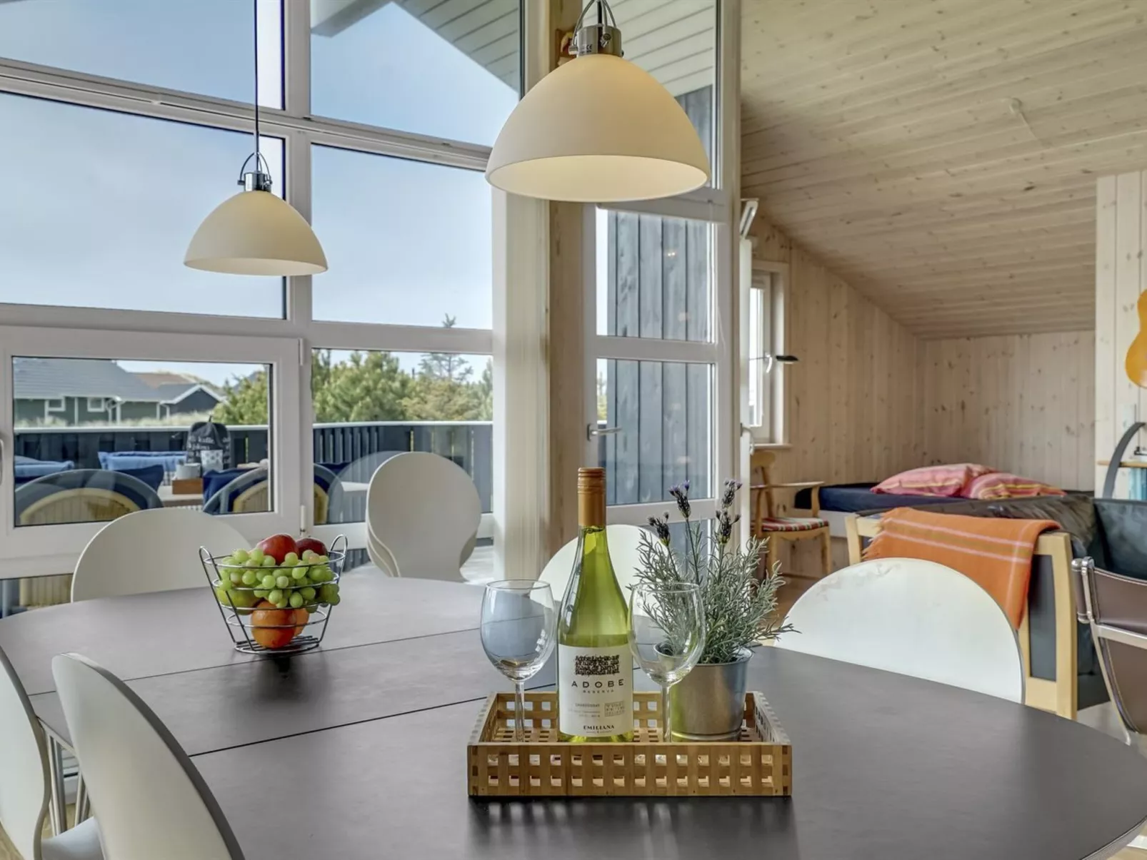 "Emppu" - 400m from the sea-Drinnen