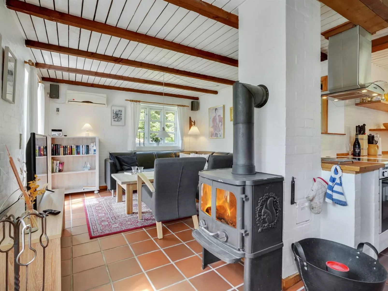 "Minja" - 900m from the sea-Inside