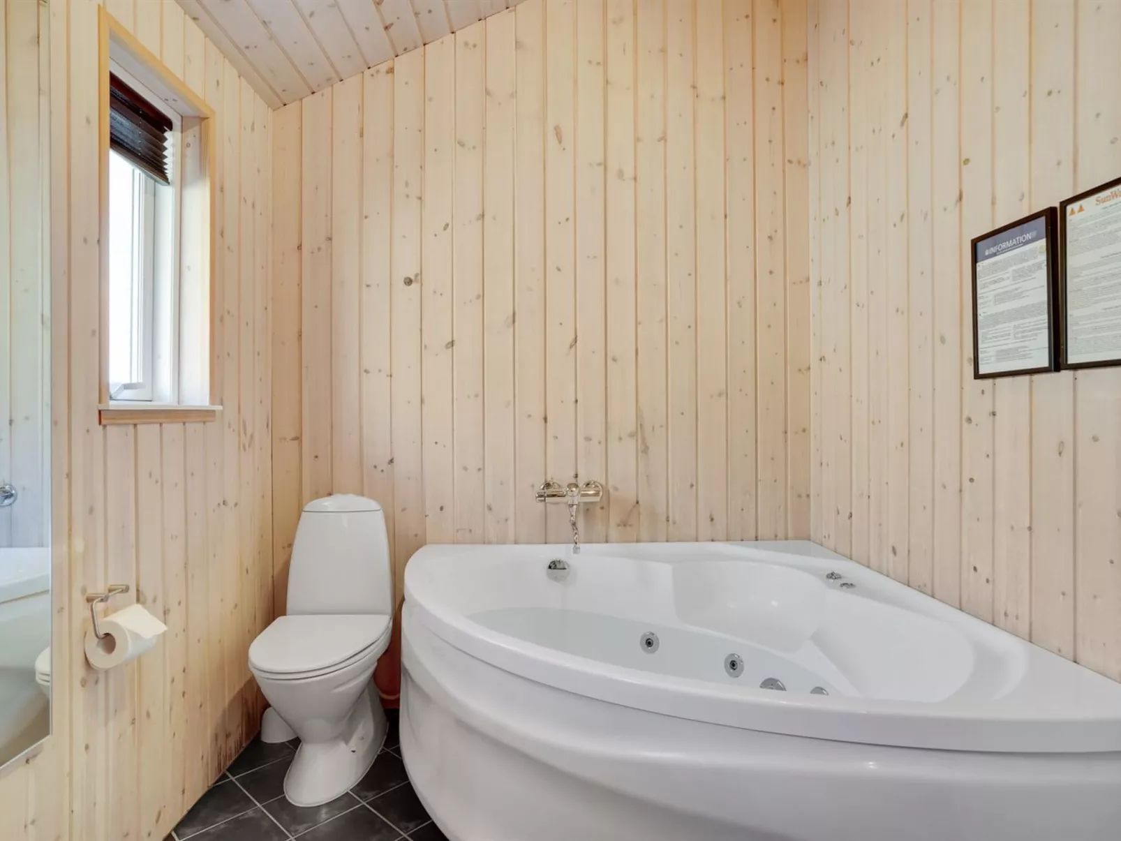 "Wilke" -  from the sea-Dedans