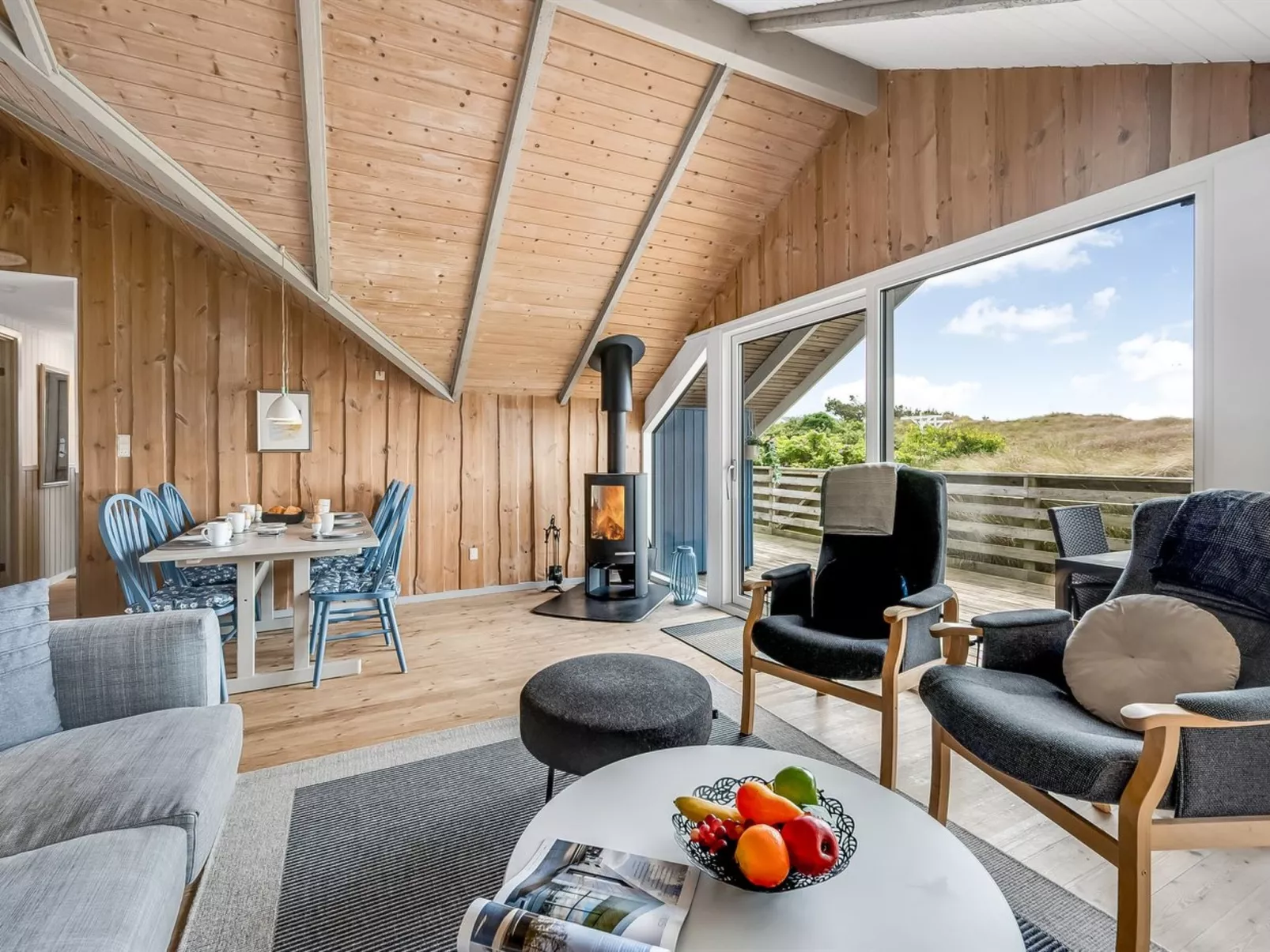 "Valia" - 400m to the fjord-Inside