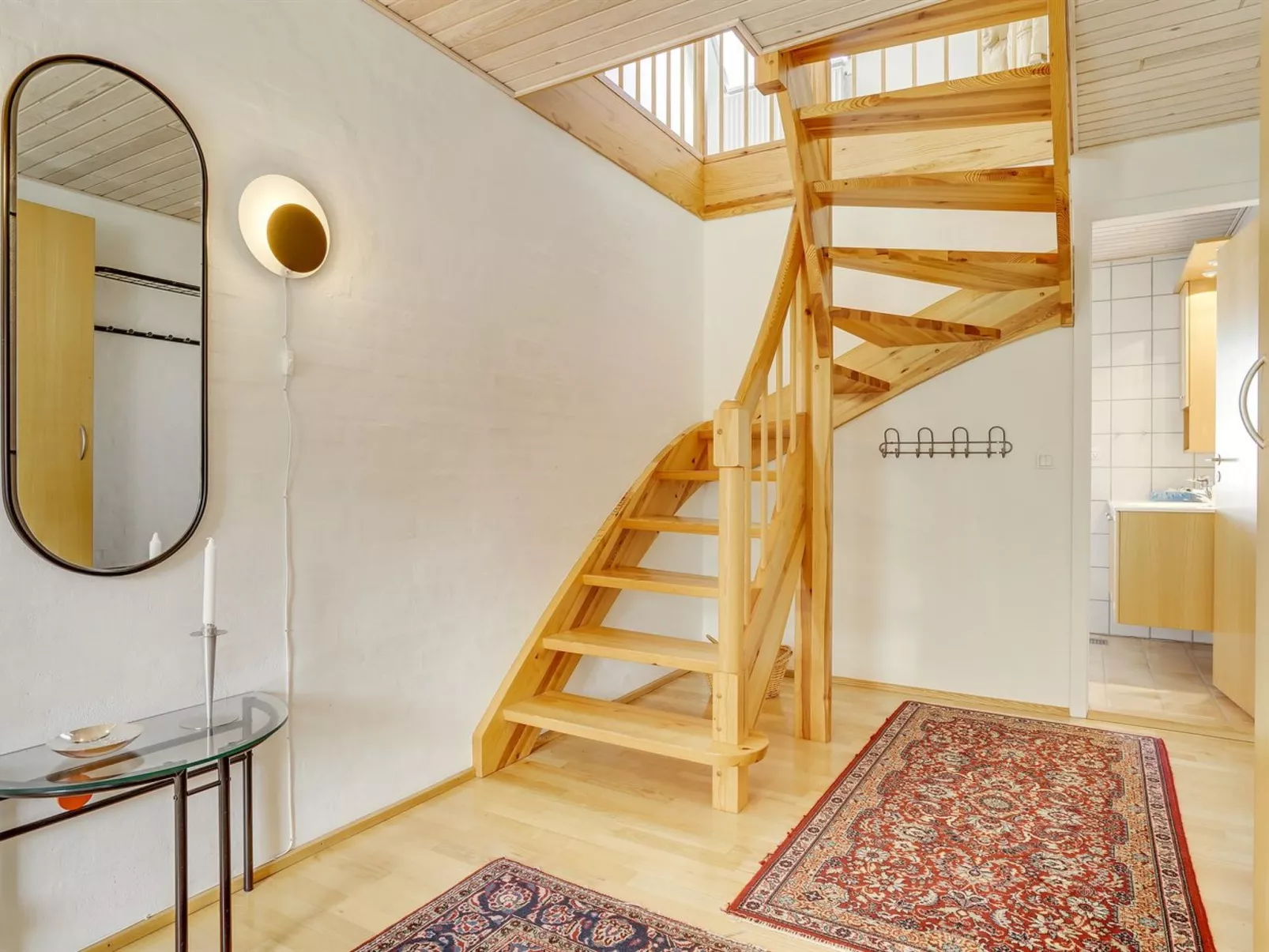 "Yorrick" - 50m to the fjord-Inside