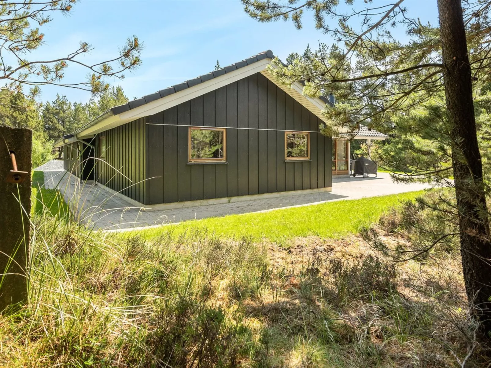 "Jonas" - 2.4km from the sea-Outside