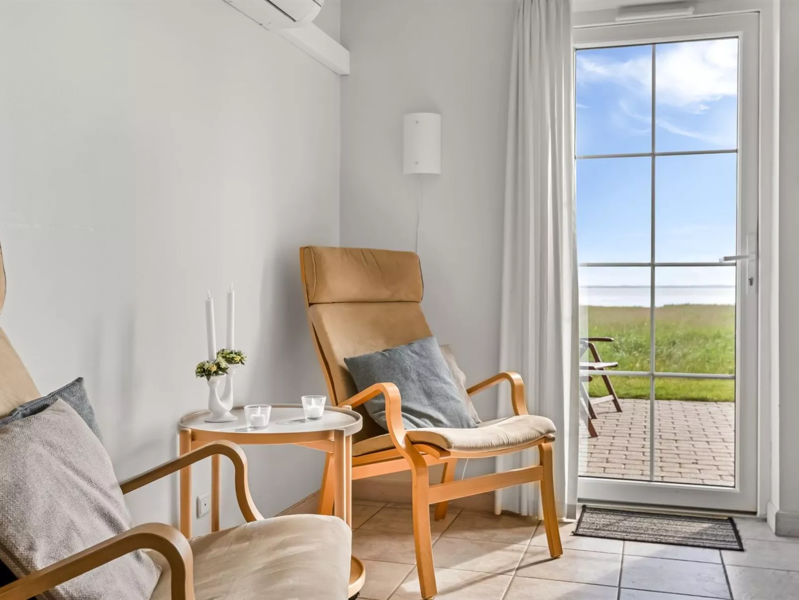 "Henrietta" - 3.5km from the sea-Dedans