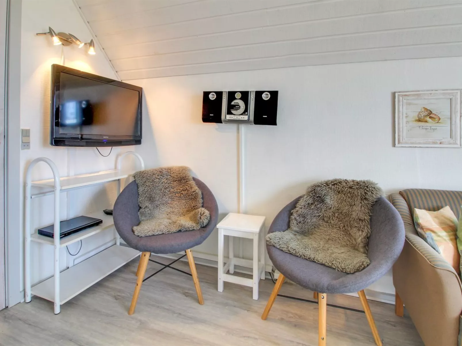 "Rauha" - 2.3km from the sea-Drinnen