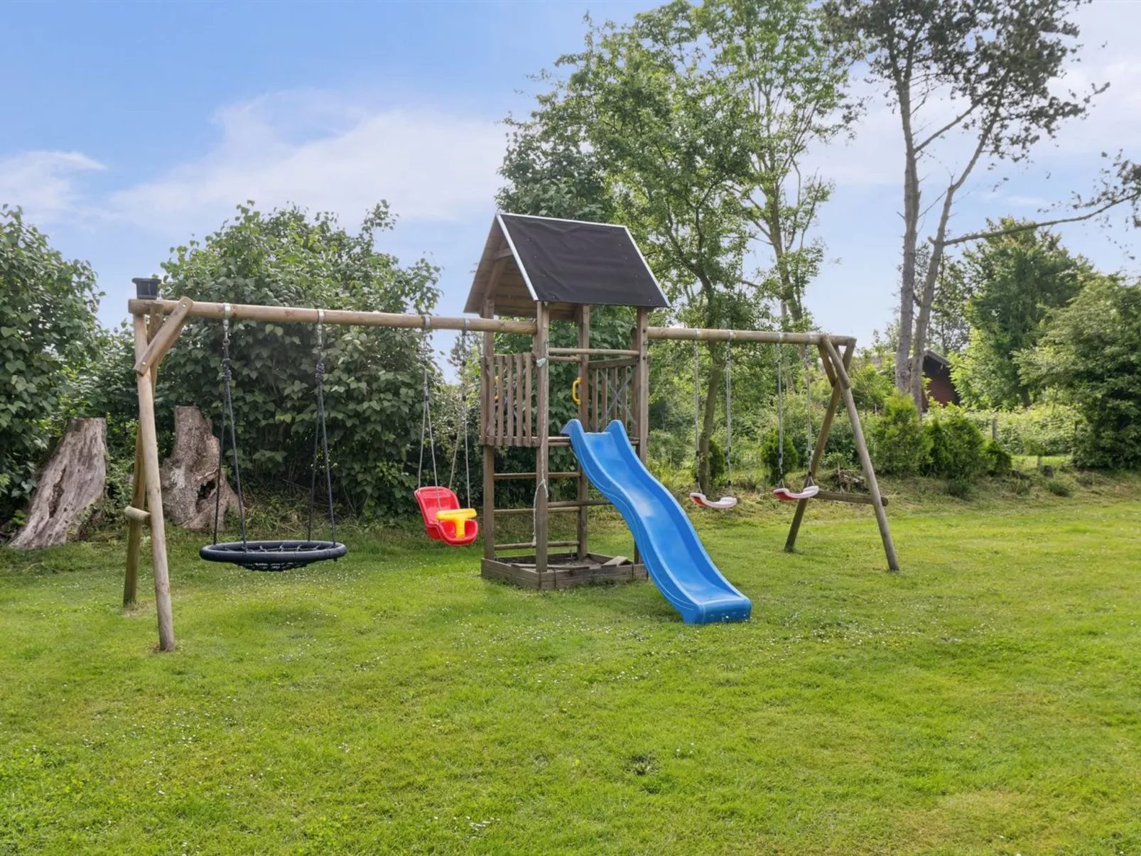 "Locan" - 1.2km from the sea-Outside