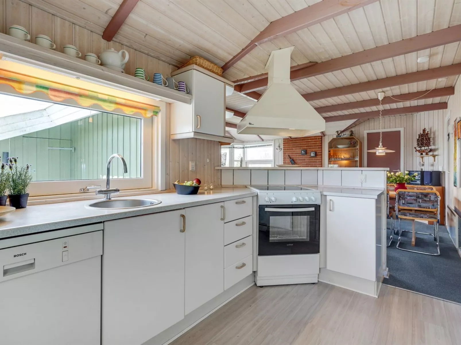 "Guldborg" - 400m to the fjord-Inside