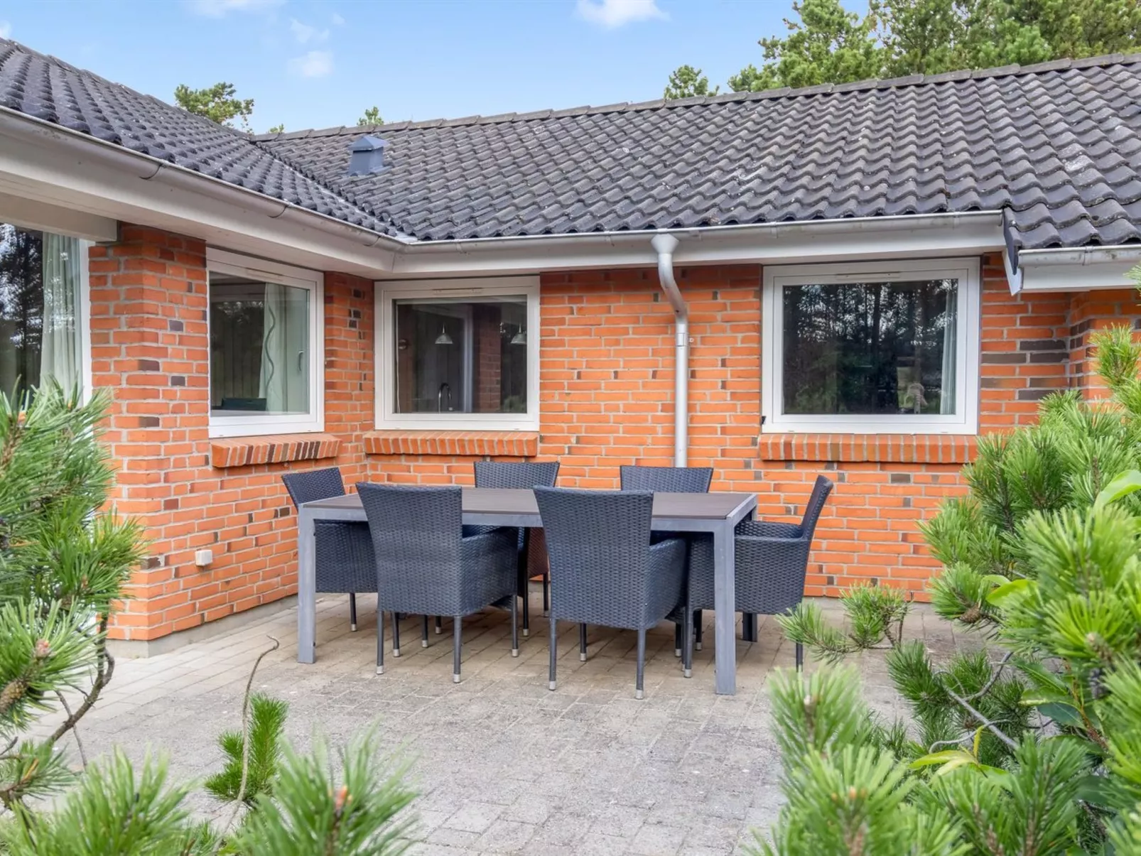 "Taisto" - 1.8km from the sea-Outside