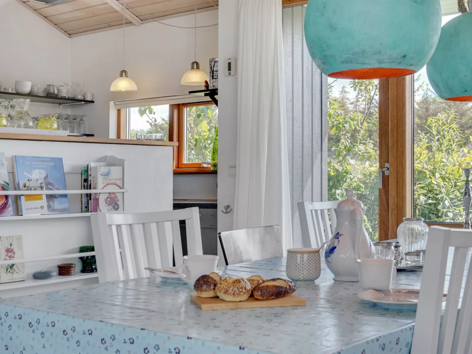 "Gudmunda" - 200m to the fjord-Dedans