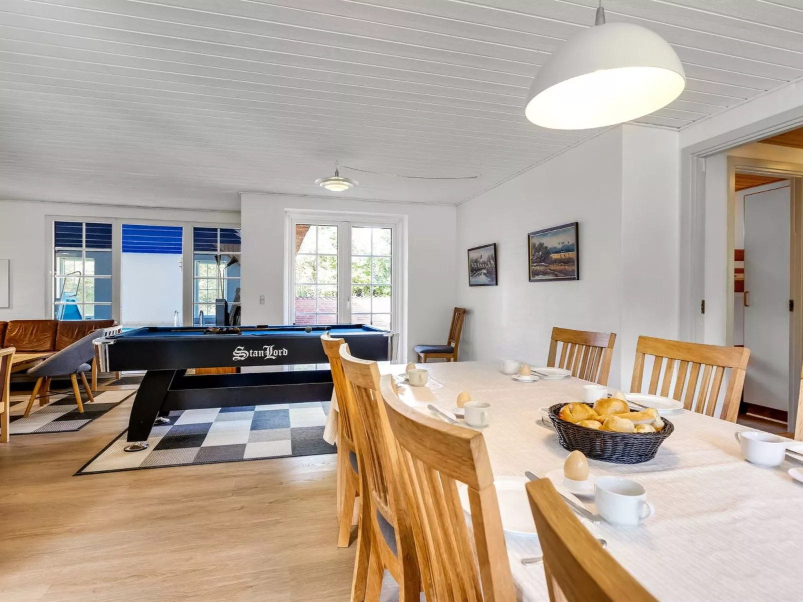 "Marilisa" - 700m to the fjord-Drinnen