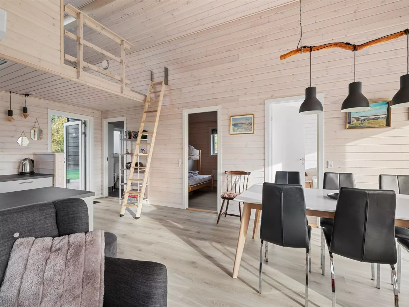 "Mato" - 100m from the sea-Inside