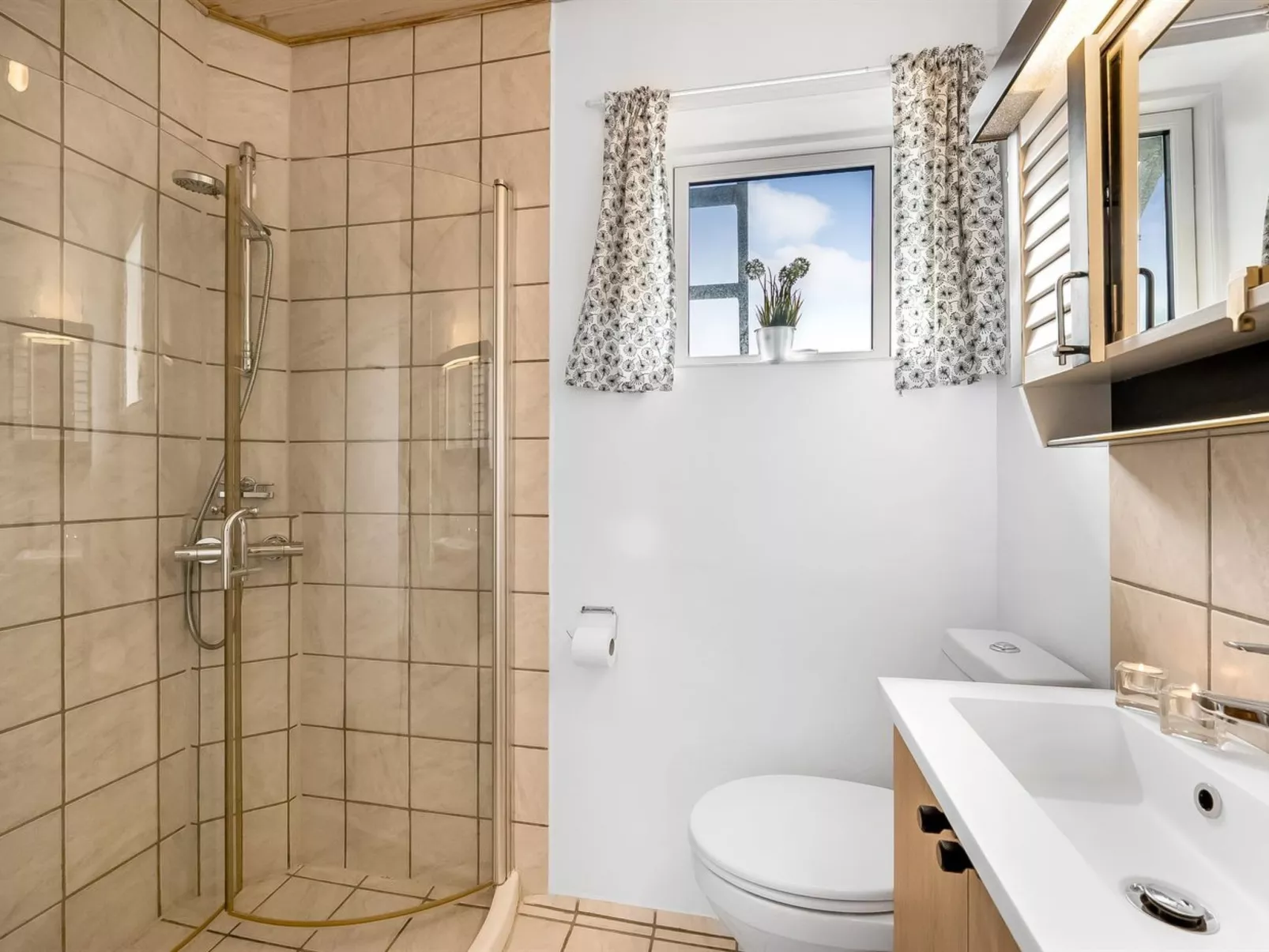 "Eluisa" - 300m from the sea-Inside