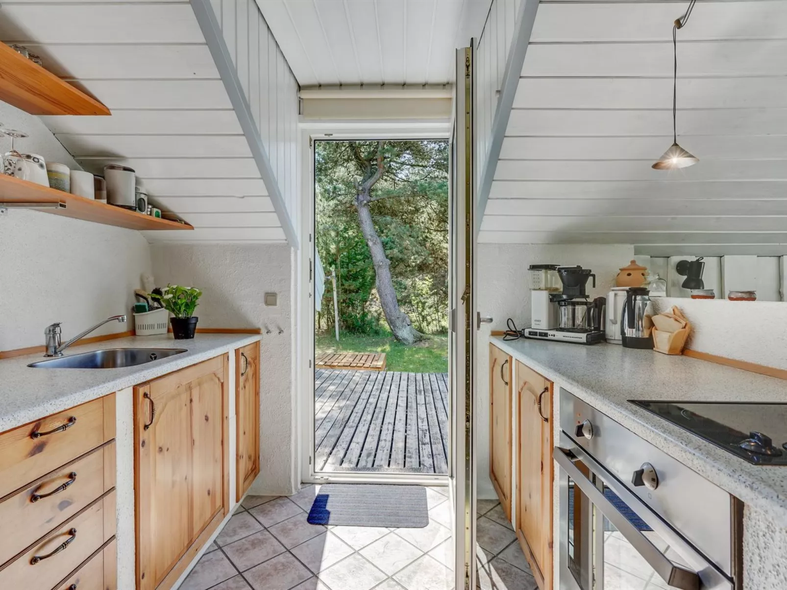 "Lenia" - 1km from the sea-Inside