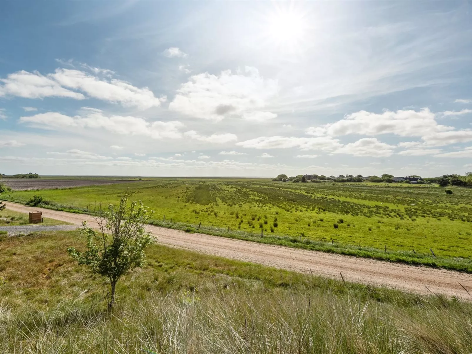 "Jorinde" - 2.8km from the sea-Outside