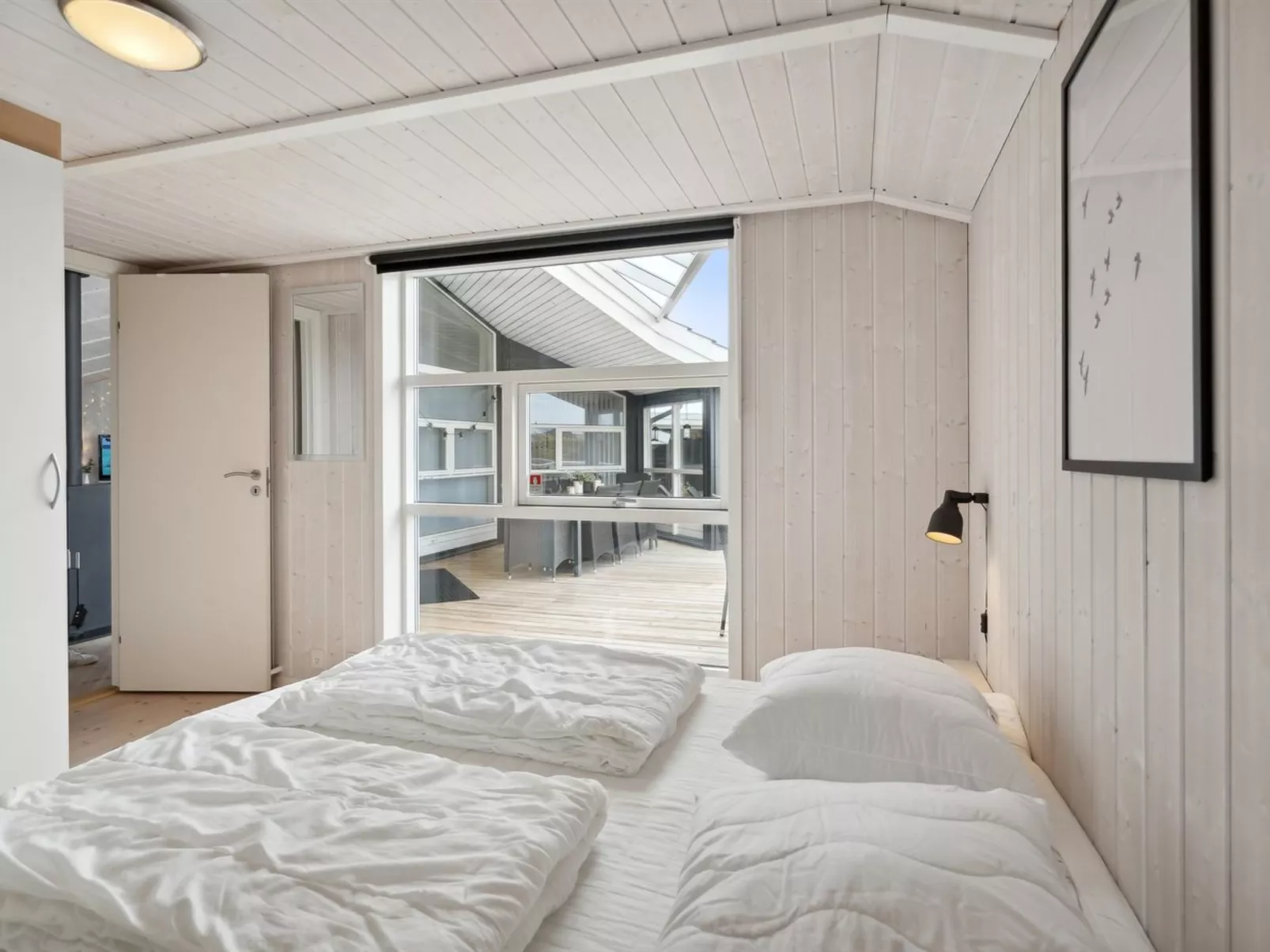 "Arnod" - 400m from the sea-Dedans