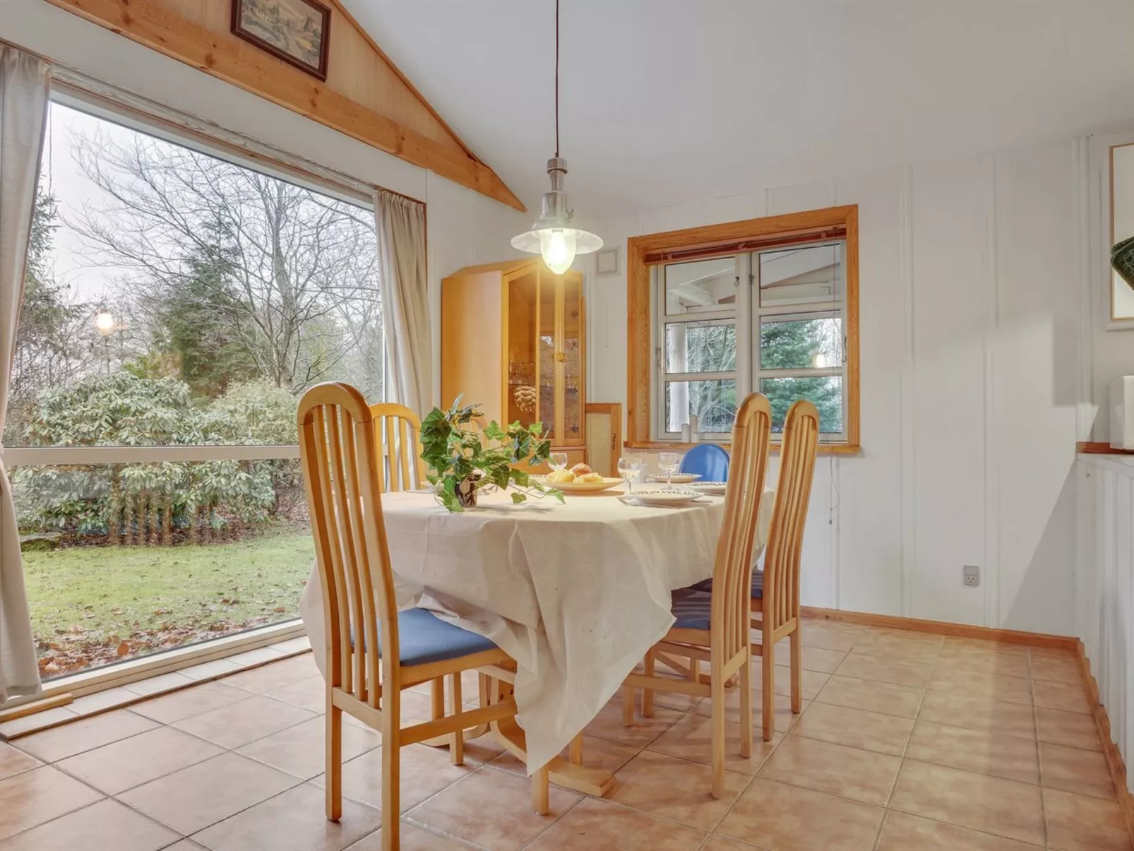 "Flugha" - 500m to the fjord-Dedans