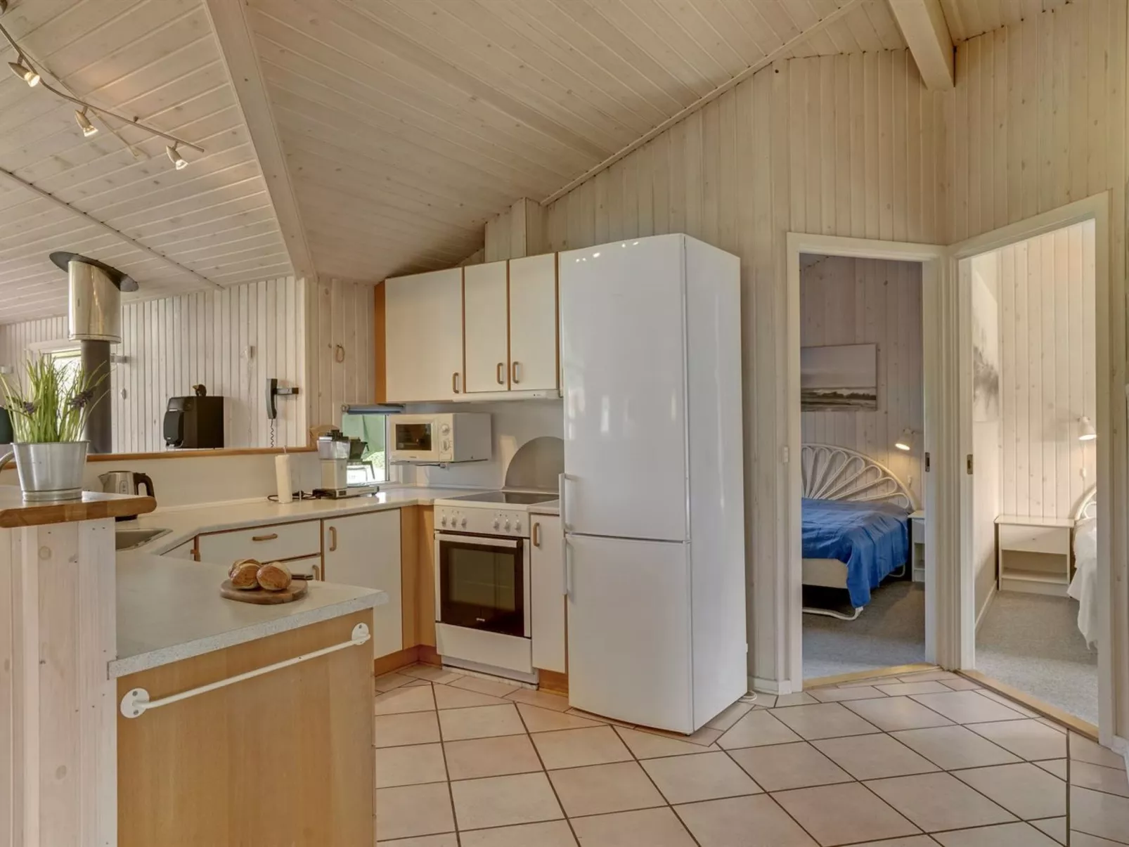 "Folke" - 250m from the sea-Drinnen