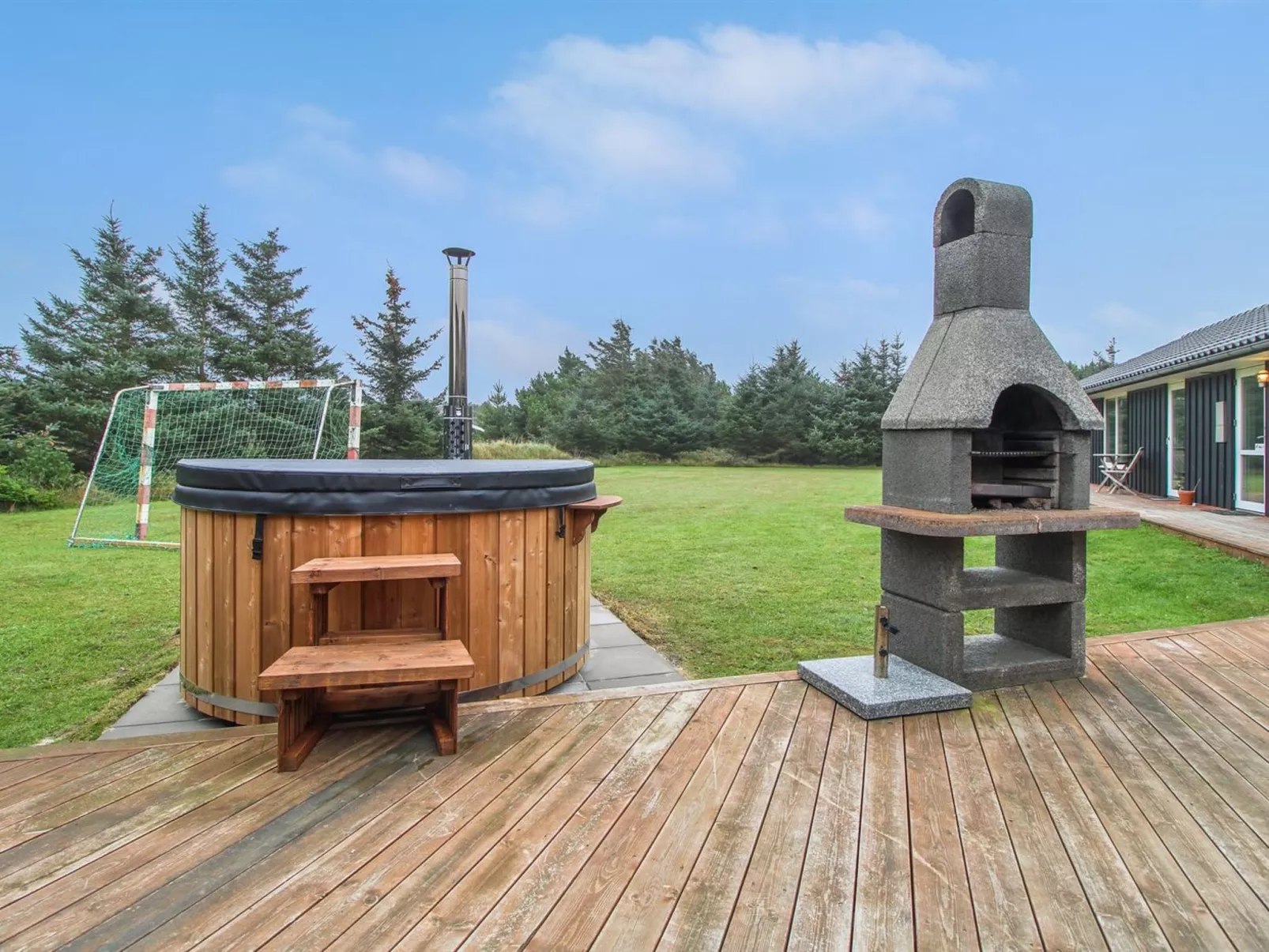 "Faye" - 600m from the sea-Outside