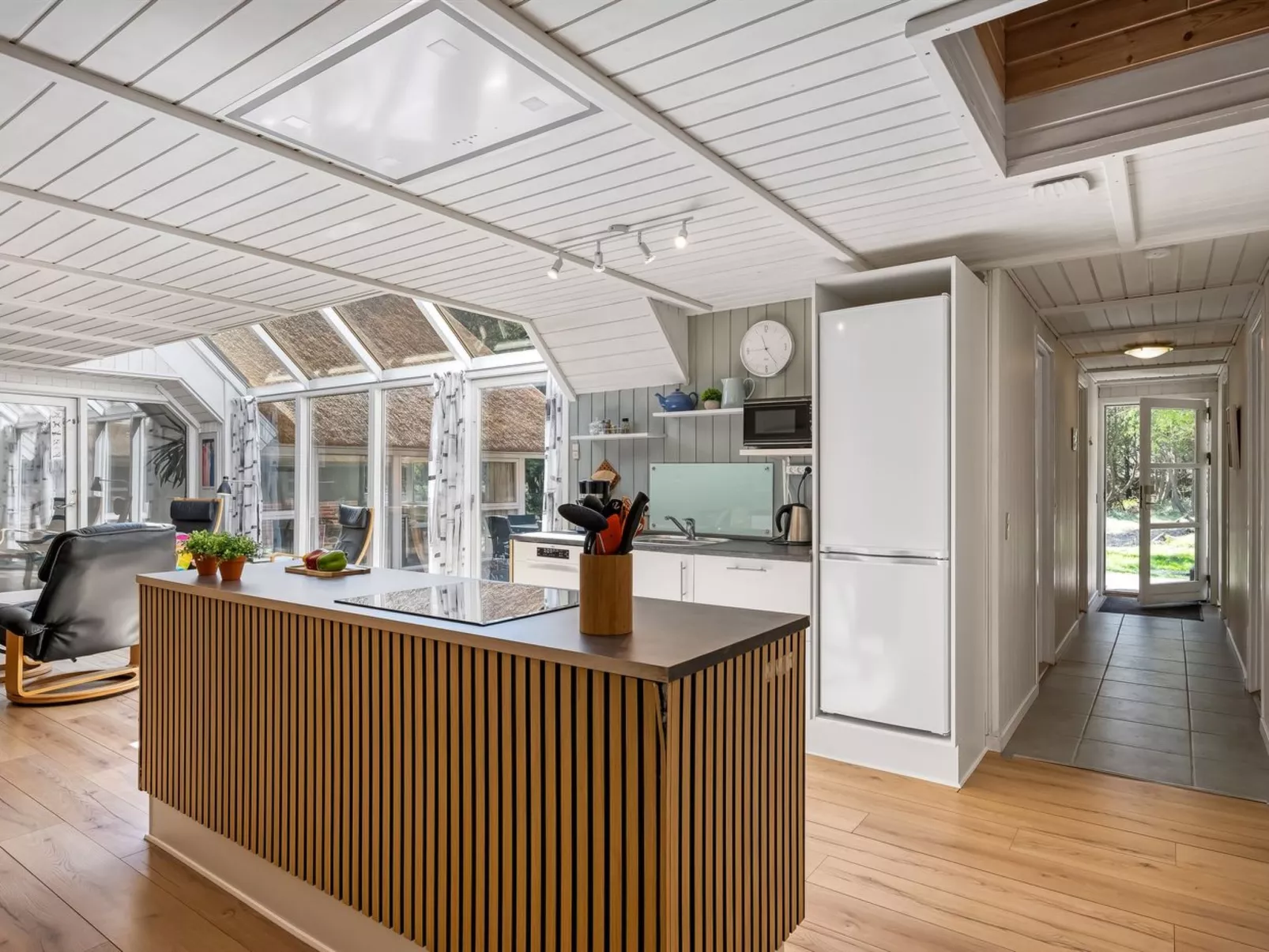 "Grep" - 700m from the sea-Dedans