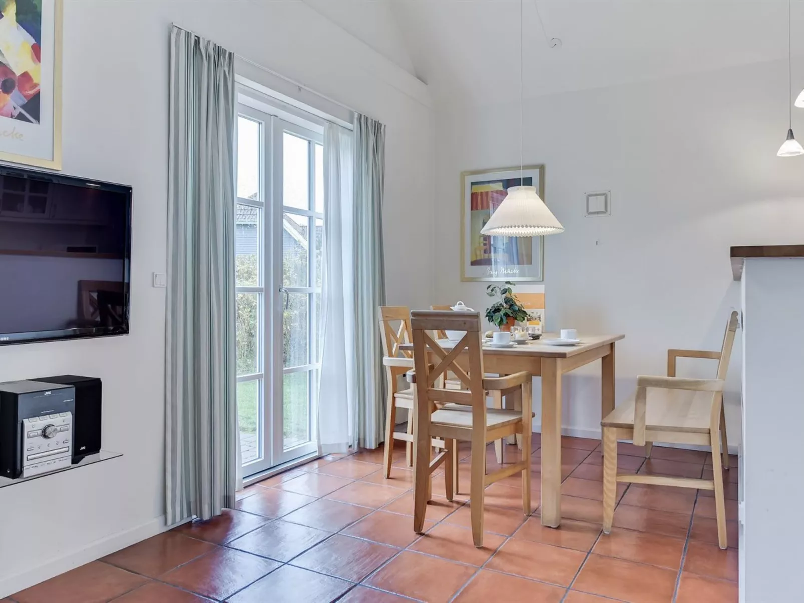 "Thoran" -  from the sea-Inside